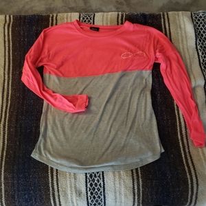 Long sleeve tee shirt